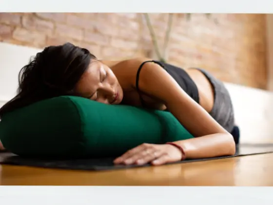 Sessiz Yoga Sakin: Teslimiyet İçinde Yatmak